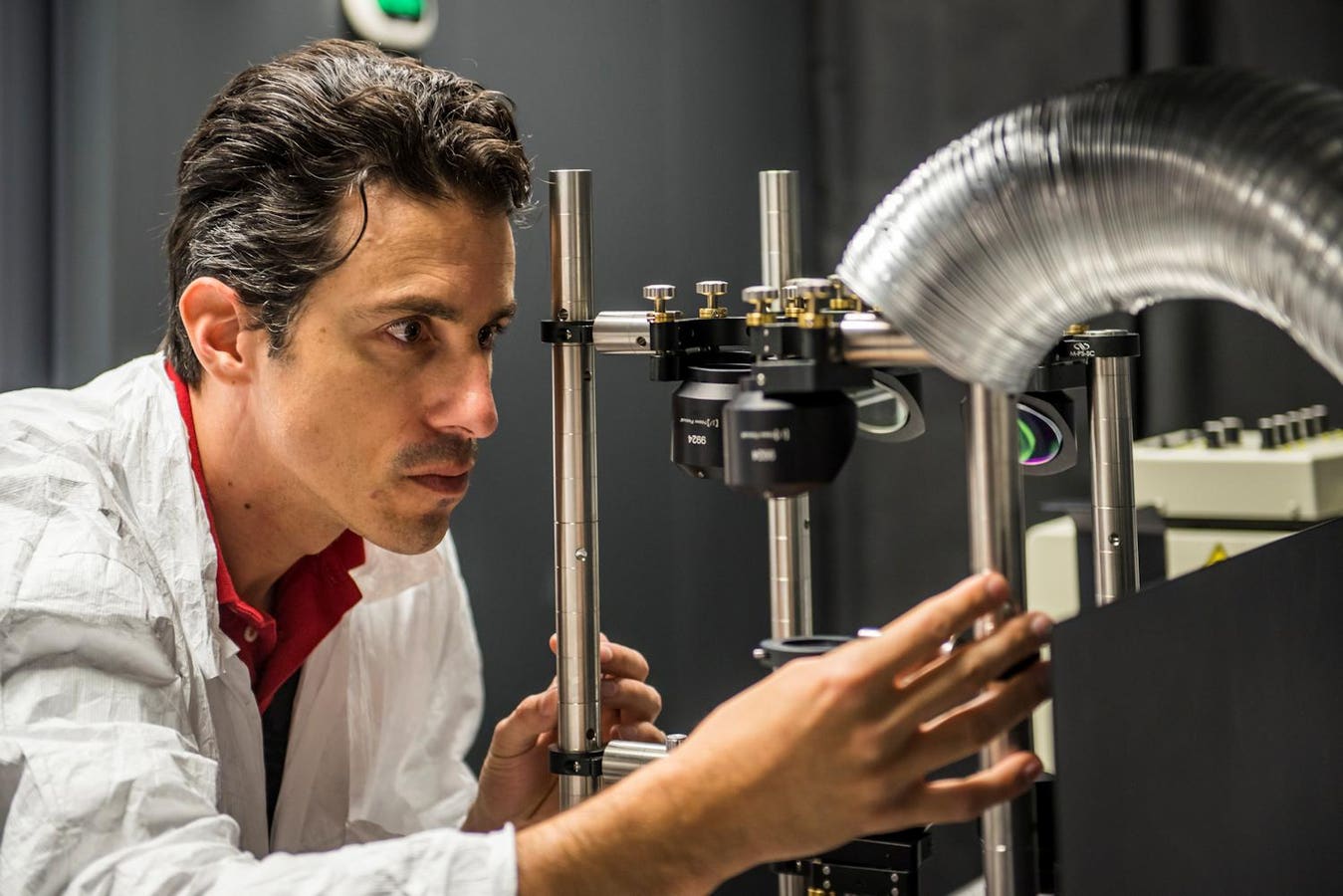 Opening image of the Forbes article on unbreakable encryption using chaos theory
